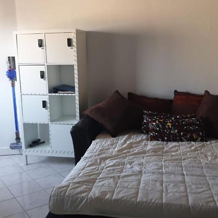 F2 35-44M2 9 Mins Voiture Chateau 4Pers 1Ch+Sejour Le Chesnay  Exteriér fotografie