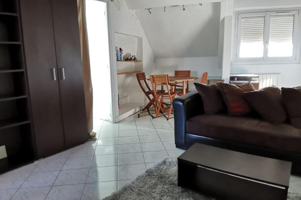 F2 35-44M2 9 Mins Voiture Chateau 4Pers 1Ch+Sejour Le Chesnay  Exteriér fotografie