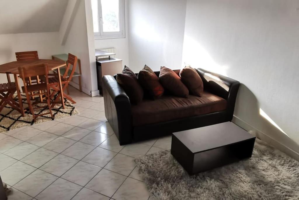F2 35-44M2 9 Mins Voiture Chateau 4Pers 1Ch+Sejour Le Chesnay  Exteriér fotografie